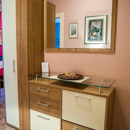 Downtown Nora Apartman