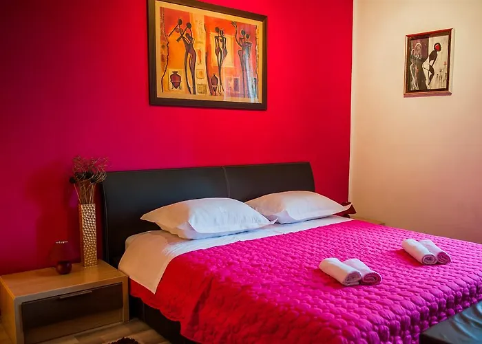 Downtown Nora Apartman *