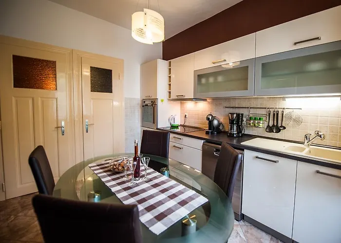 Downtown Nora Apartman *